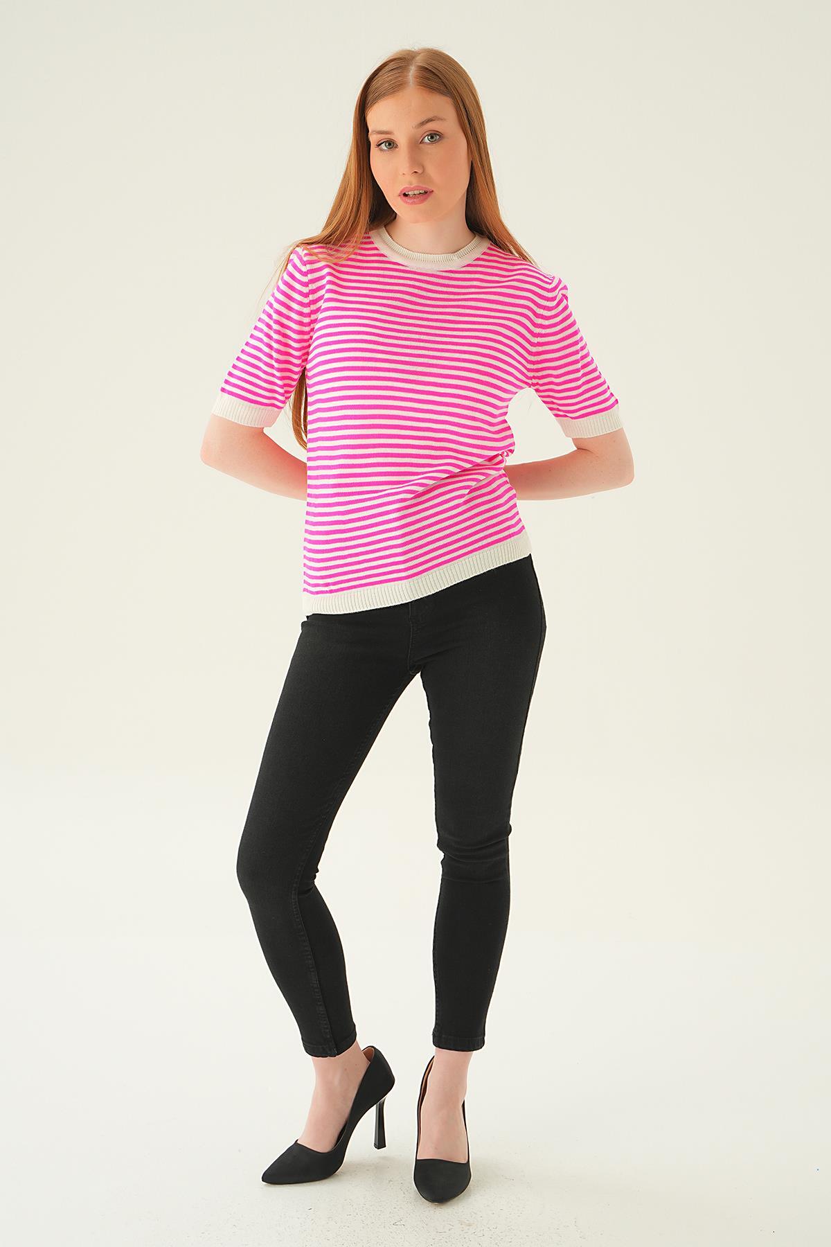 Fuşya Çizgili Tişört 1443 - 2