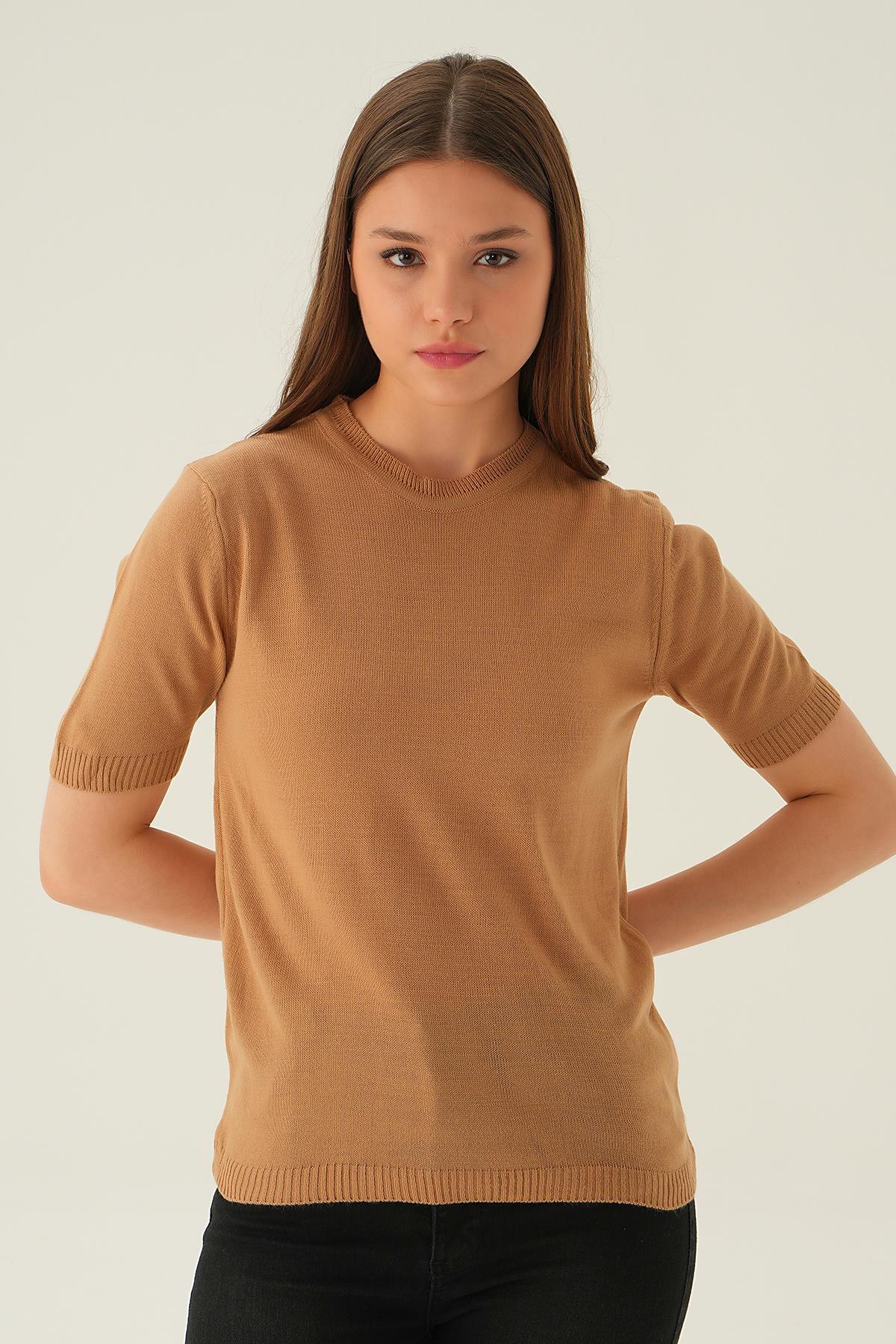 1444 Bisiklet Yaka Tişört Camel - 1