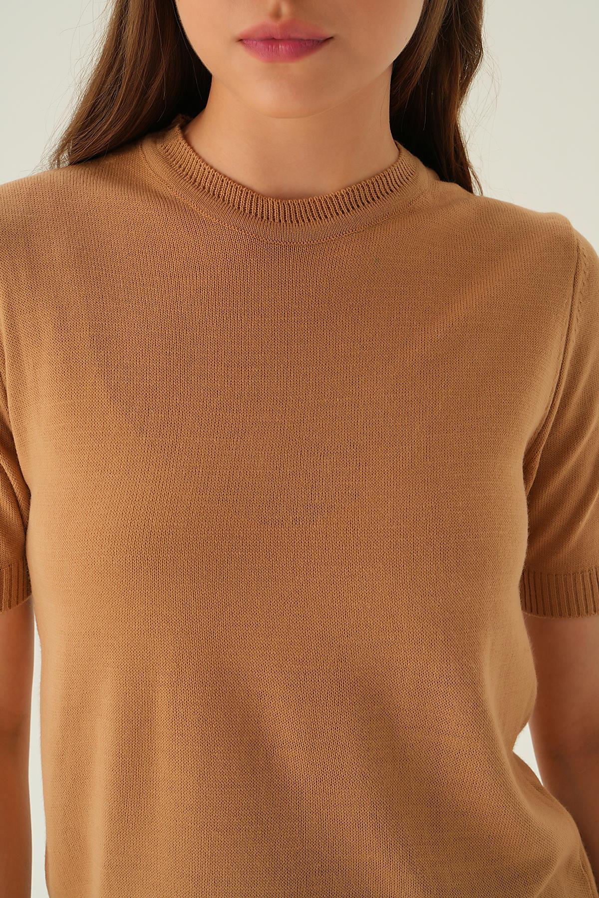 1444 Bisiklet Yaka Tişört Camel - 6