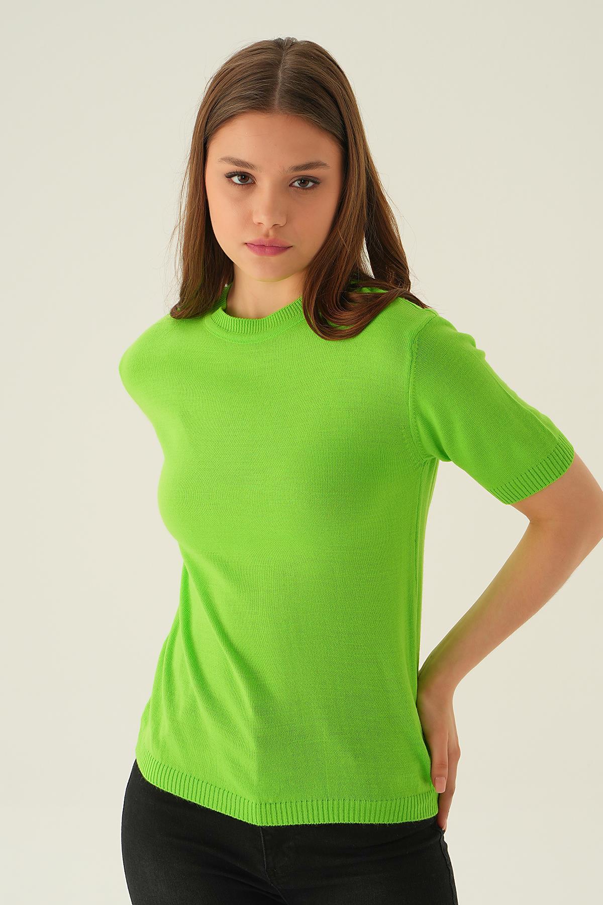 Elma Yeşili Bisiklet Yaka Tişört 1444 - 3