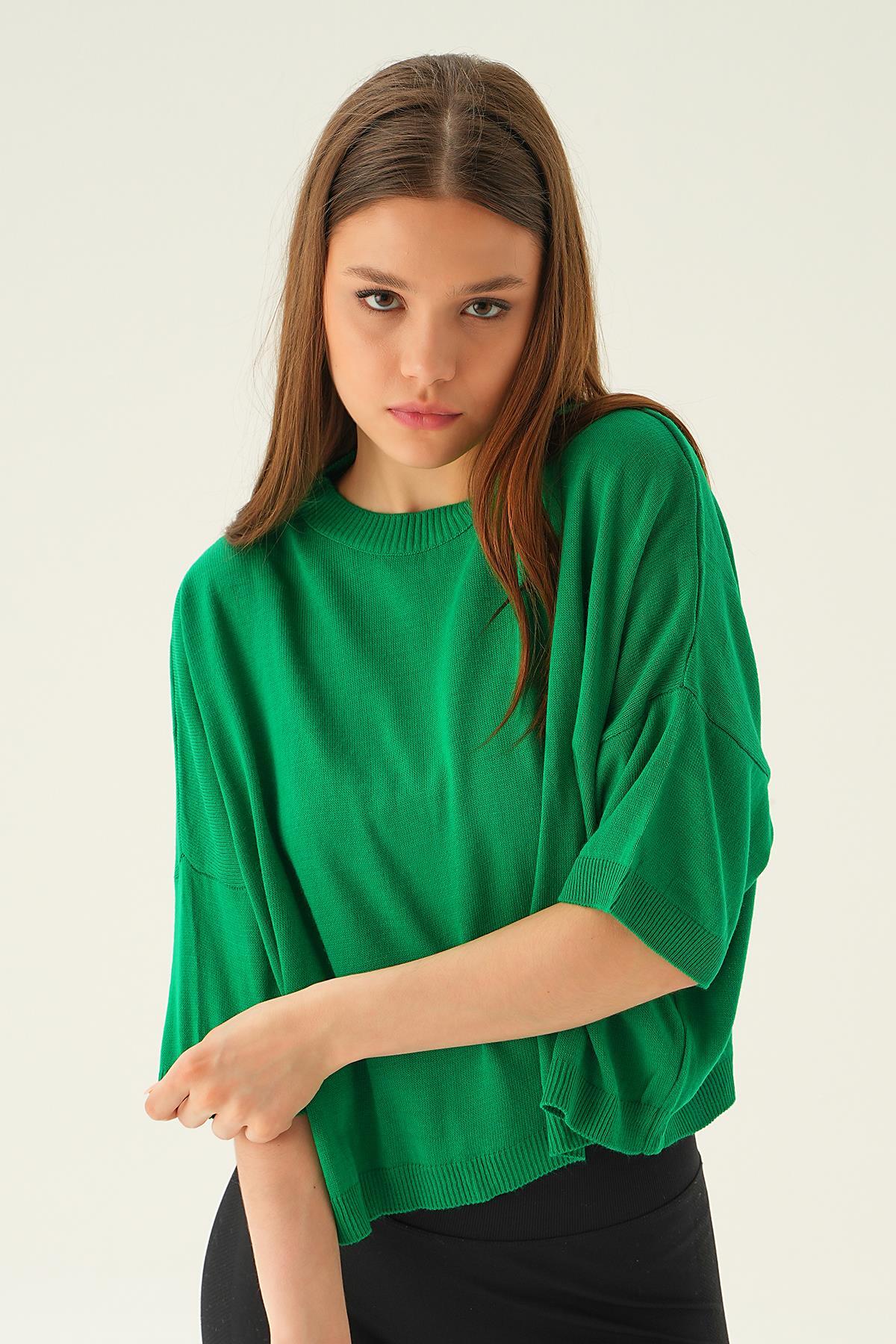 Benetton Yeşili Salaş Tişört 1445 