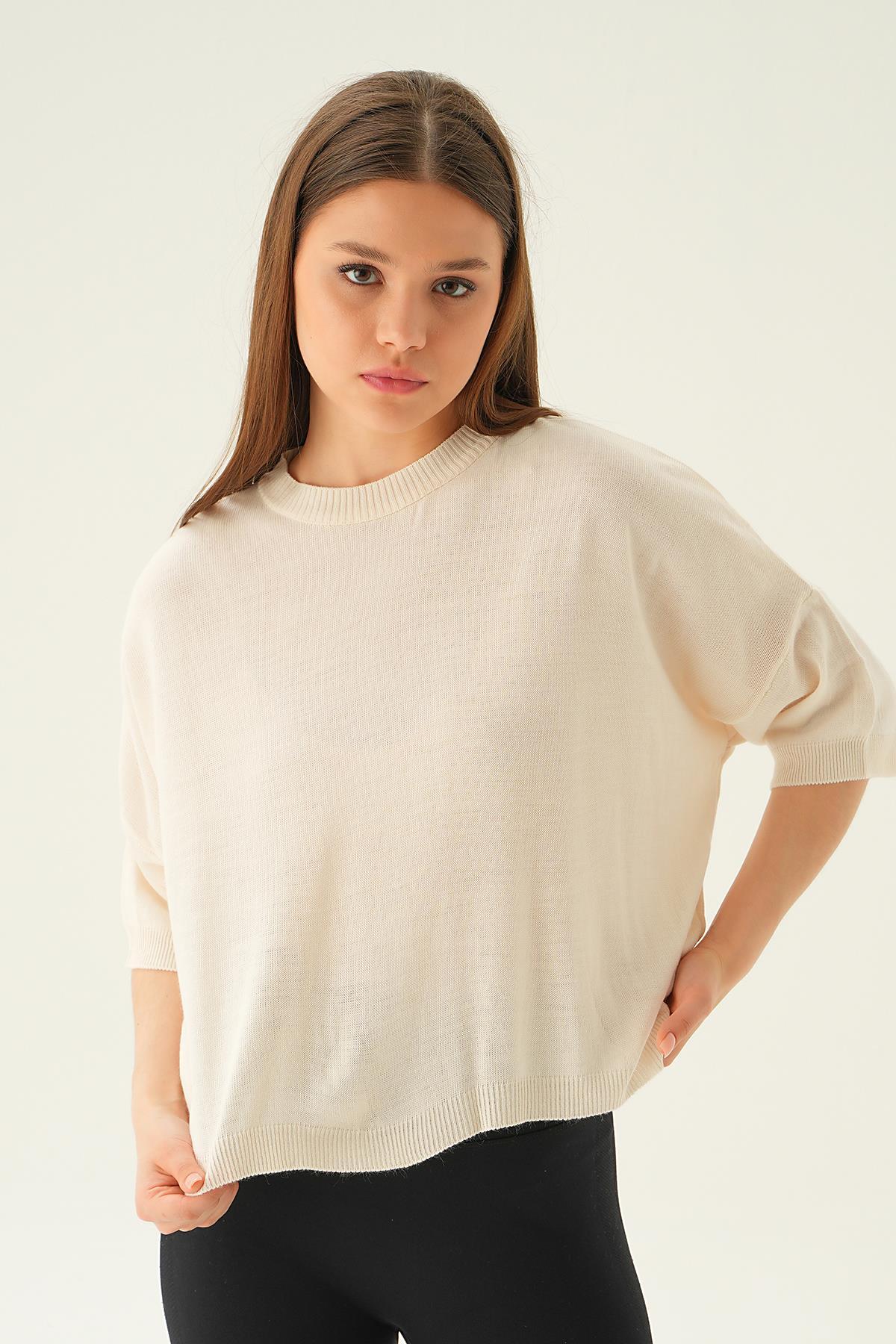 1445 Salaş Tişört Kemik 