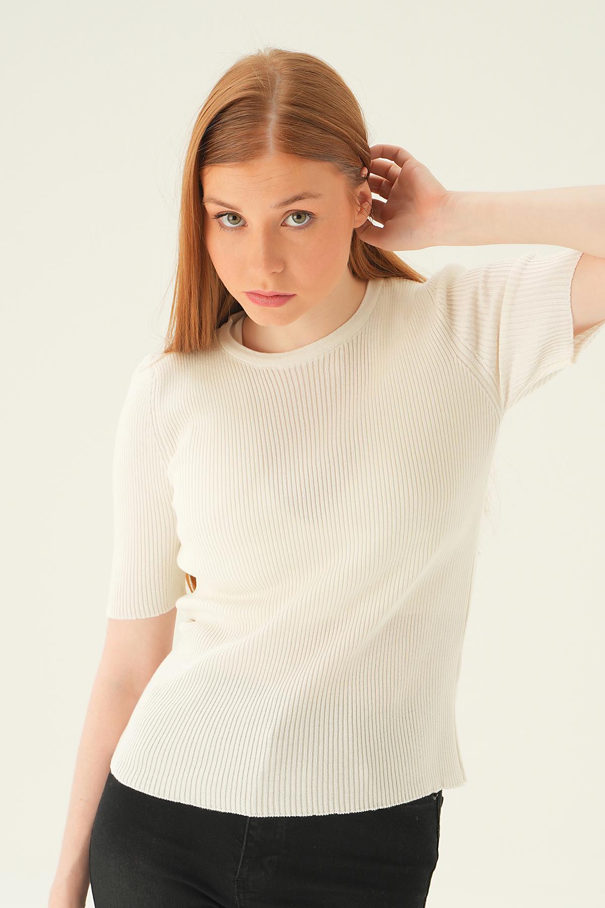 1449 Bisiklet Yaka Tişört Kemik - 1