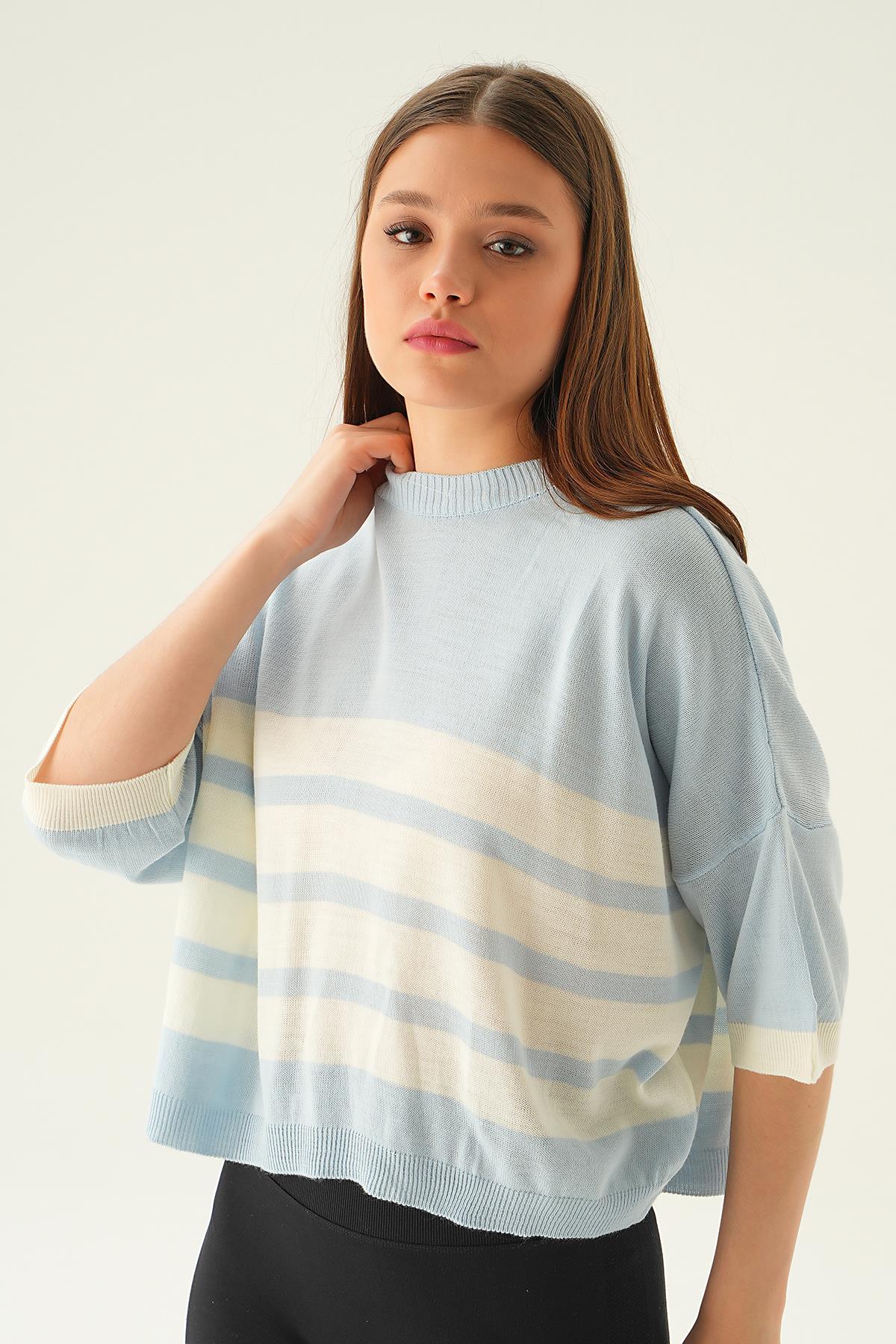 1454 Çizgi Detay Oversize Tişört Bebe Mavi - 4