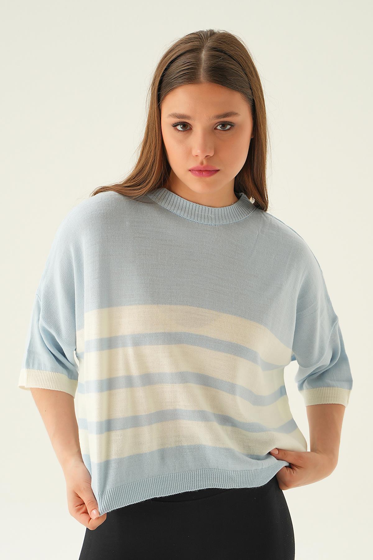 1454 Çizgi Detay Oversize Tişört Bebe Mavi - 1