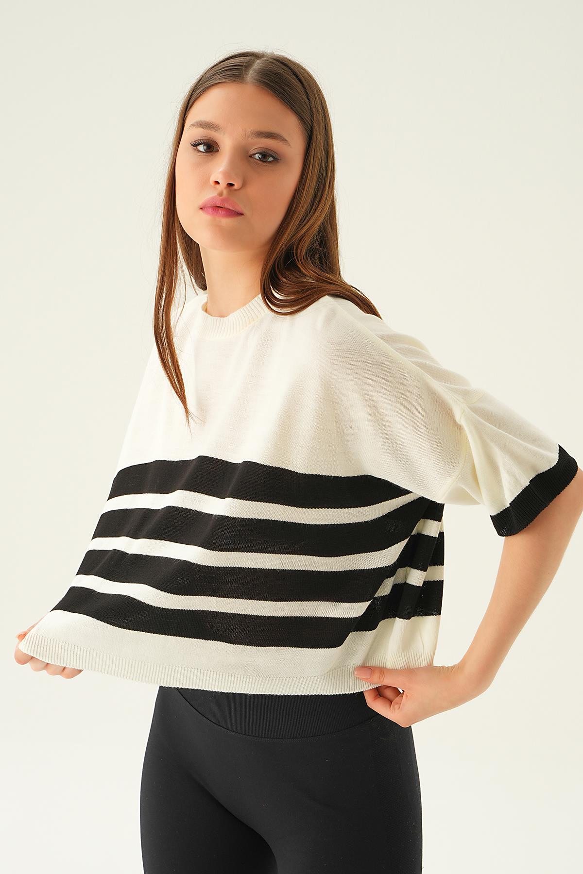 Kemik Çizgi Detay Oversize Tişört 1454 - 2