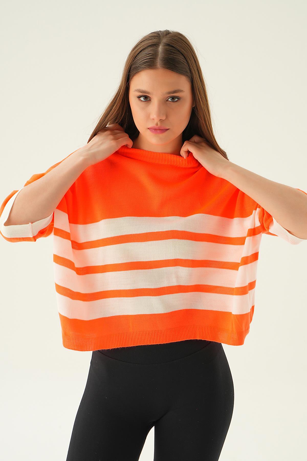 Orange Çizgi Detay Oversize Tişört 1454 - 2