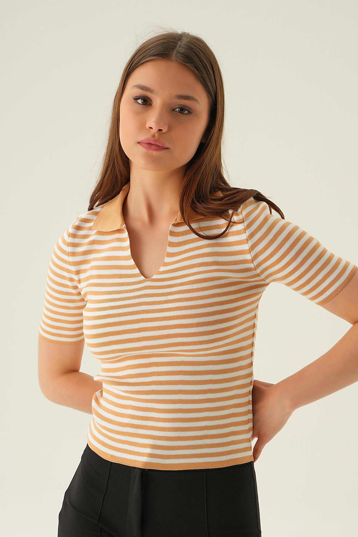 Camel V Yaka Çizgili Tişört 1456 - 3