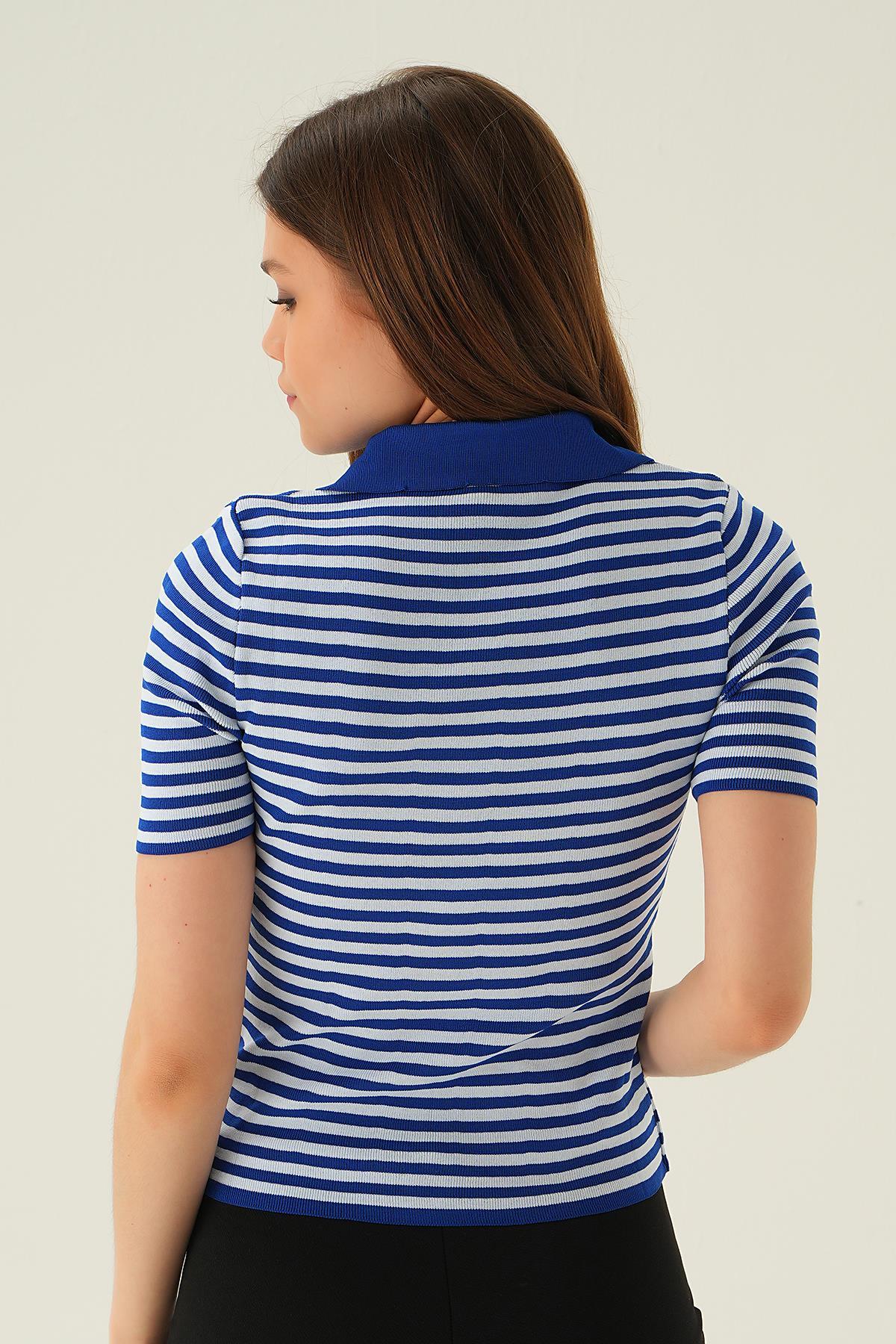 1456 V Yaka Çizgili Tişört Saks - 5