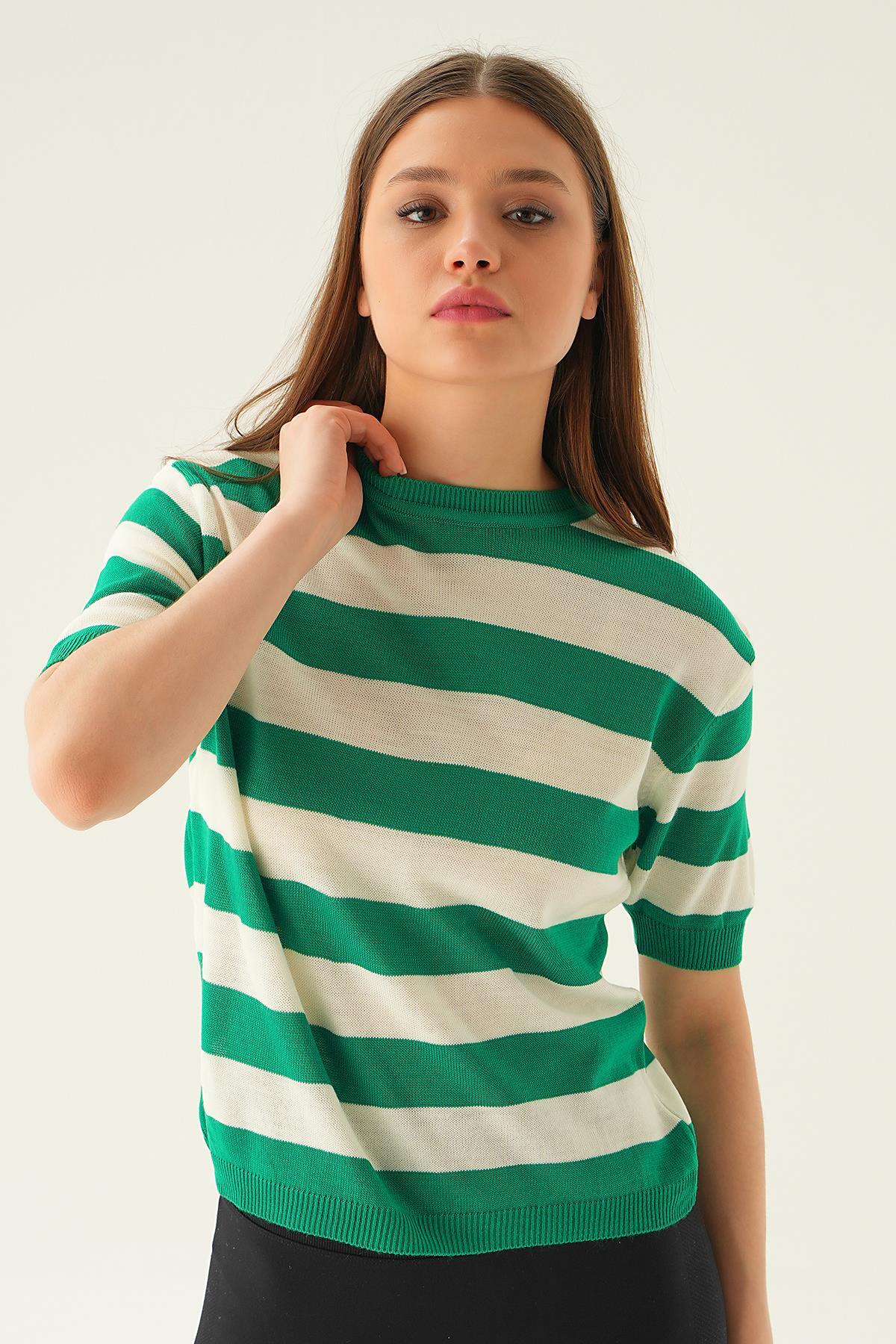 Benetton Yeşili Kalın Çizgili Tişört 1461 - 2