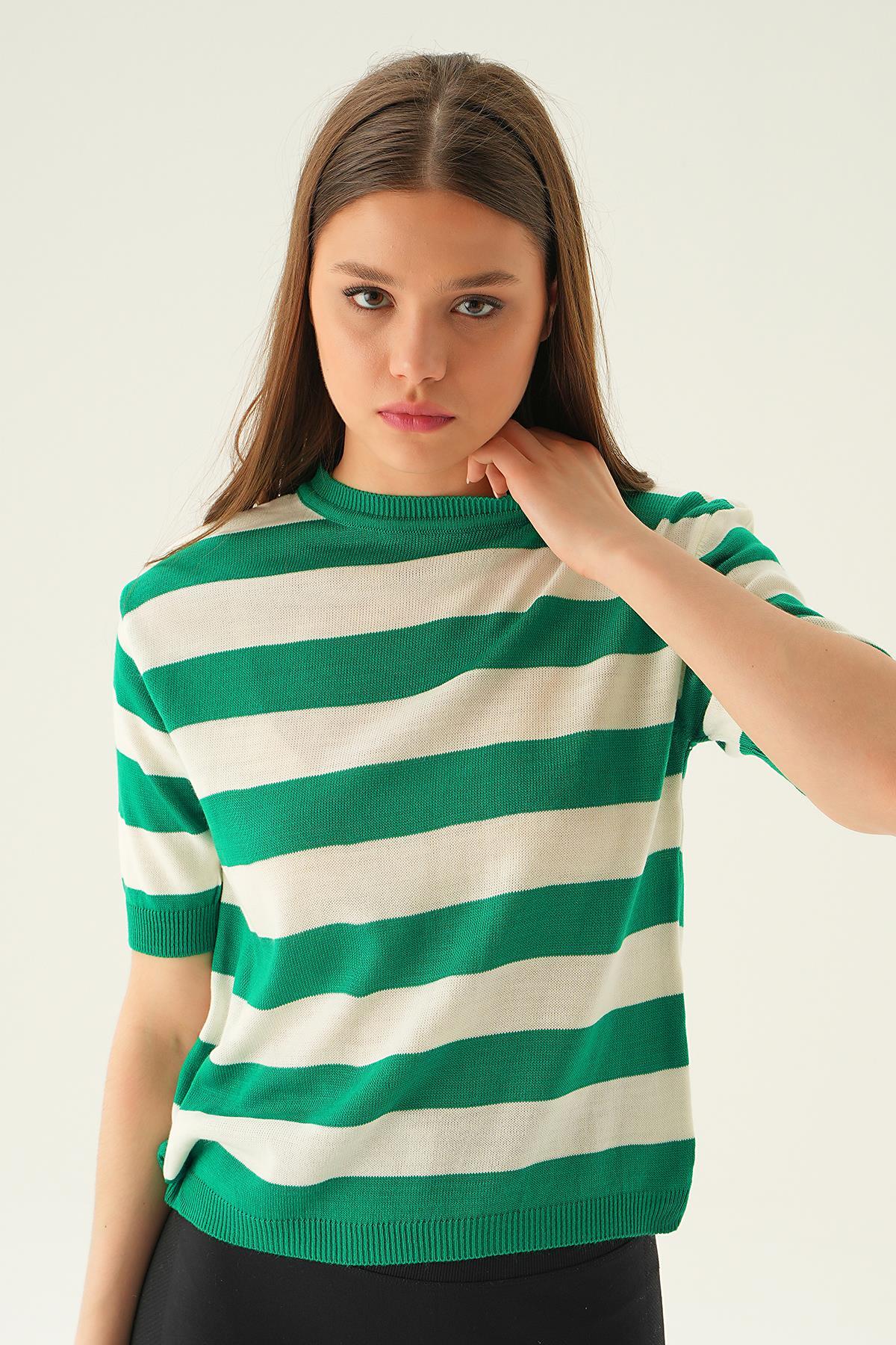 Benetton Yeşili Kalın Çizgili Tişört 1461 - 3