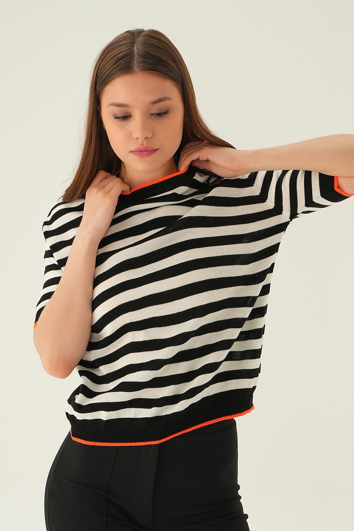1469 Bisiklte Yaka Çizgili Tişört Siyah - 3