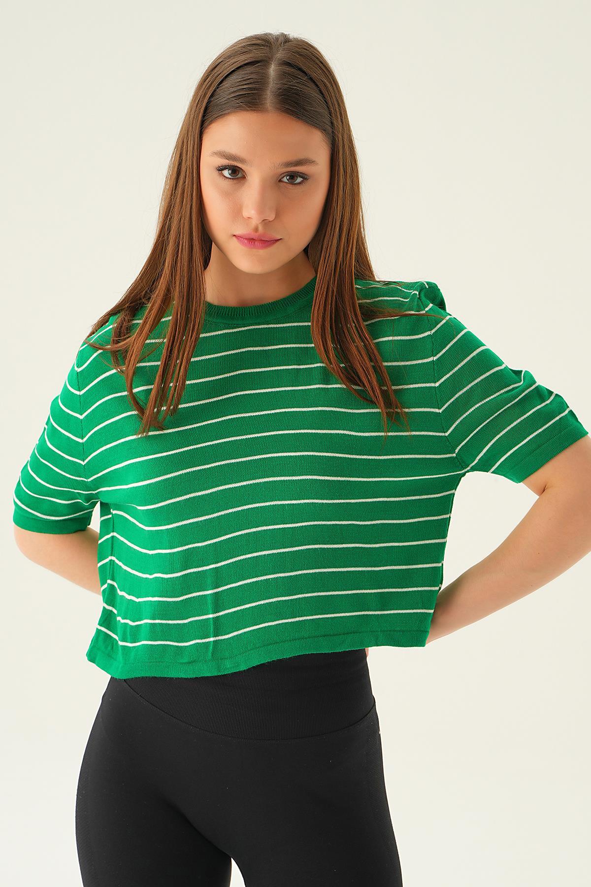 Benetton Yeşili Çizgili Tişört 1488 - 2