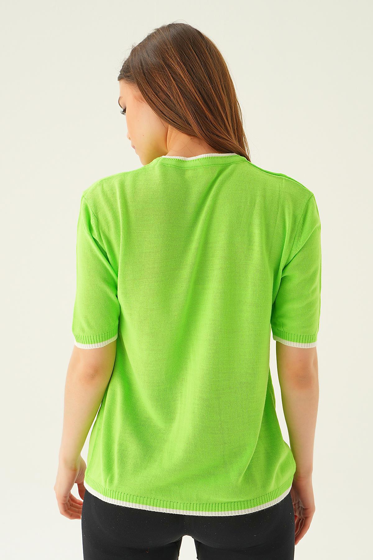 Elma Yeşili Kalpli Tişört 1489 - 5