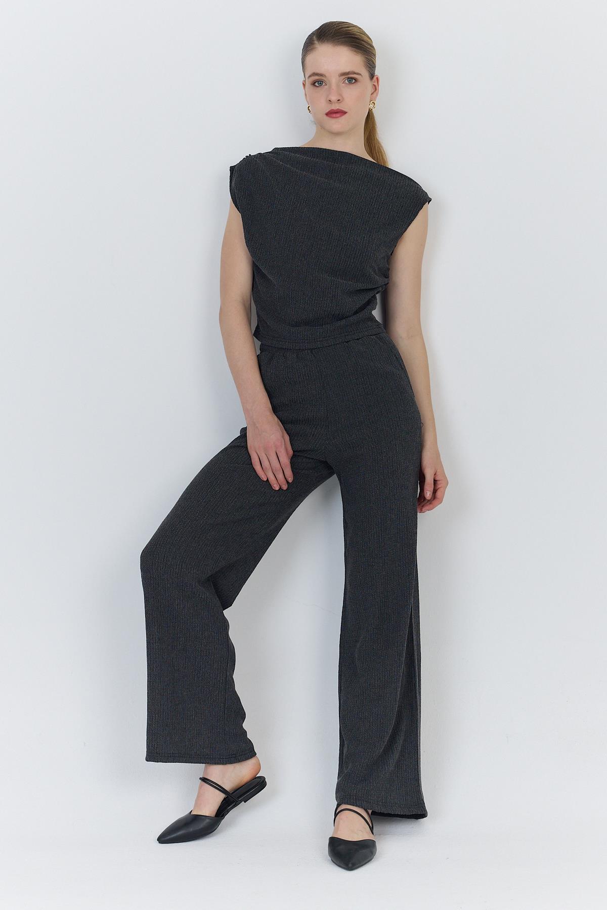 Antrasit Asimetrik Omuz Detaylı Bluz ve Geniş Paça Pantolon Takım 1491 