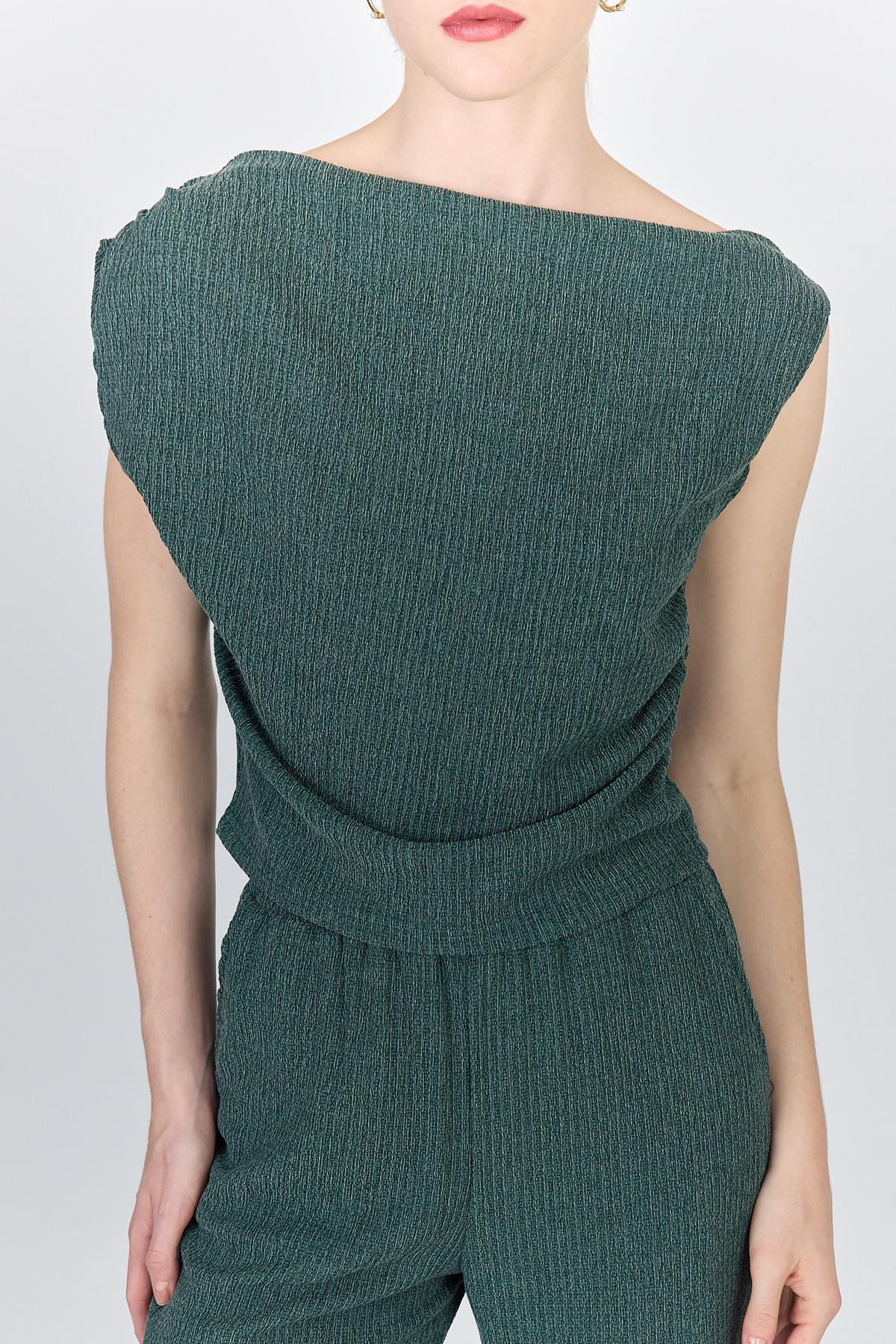 Yeşil Asimetrik Omuz Detaylı Bluz ve Geniş Paça Pantolon Takım 1491 - RAYS