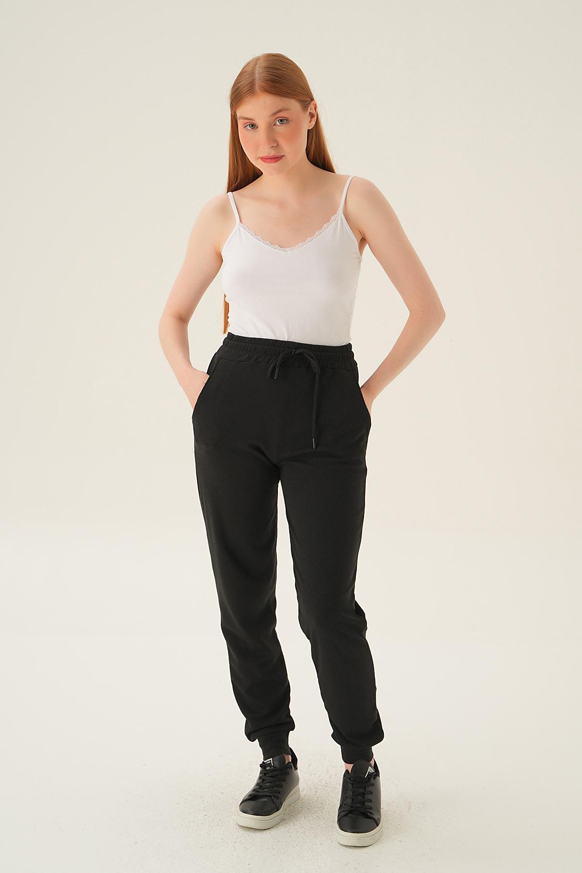 Siyah Bel Bağcık Cepli Eşofman 15816 - 6