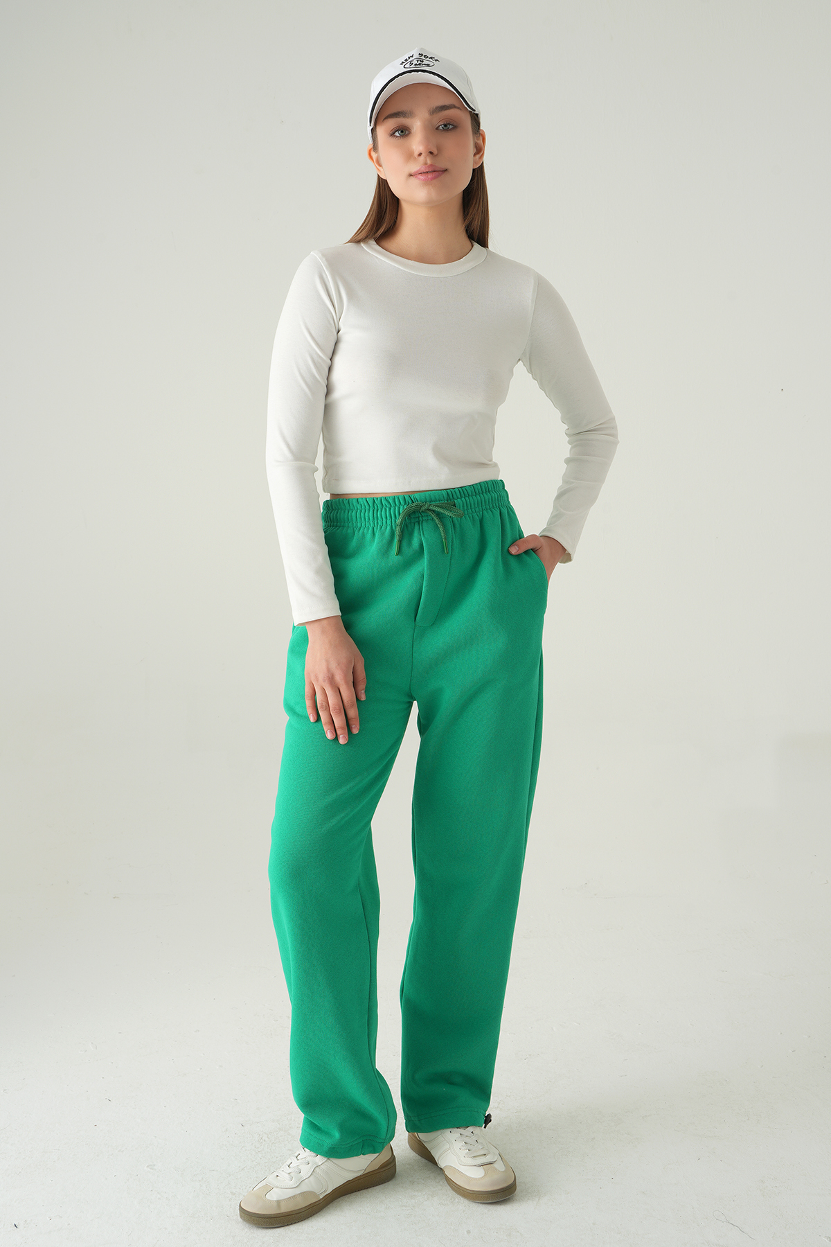 Benetton Yeşili Bel Bağcıklı Eşofman 1600 - 1