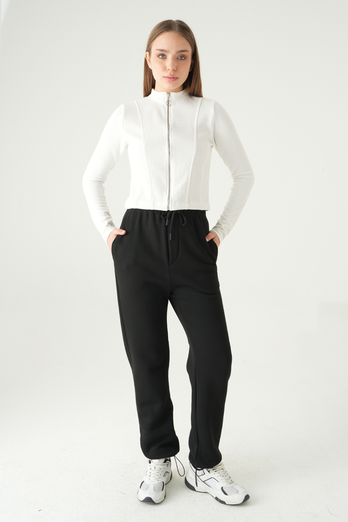 1600 Bel Bağcıklı Eşofman Siyah - RAYS