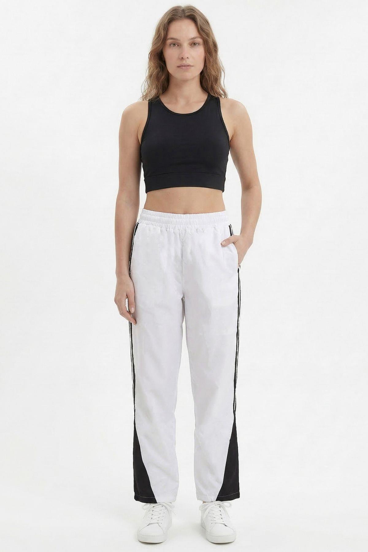 Beyaz Yan Şeritli Paça Lastik Eşofman 1604 - 2