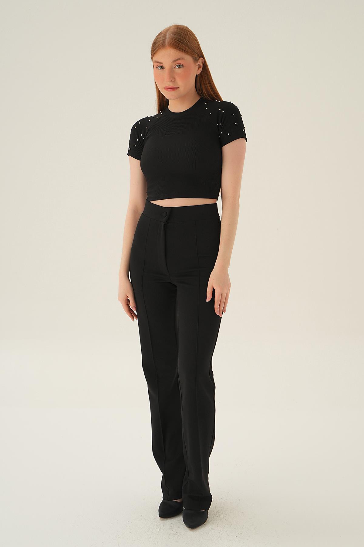1662 İnci Detay Kısa Kol Bluz Siyah - 2