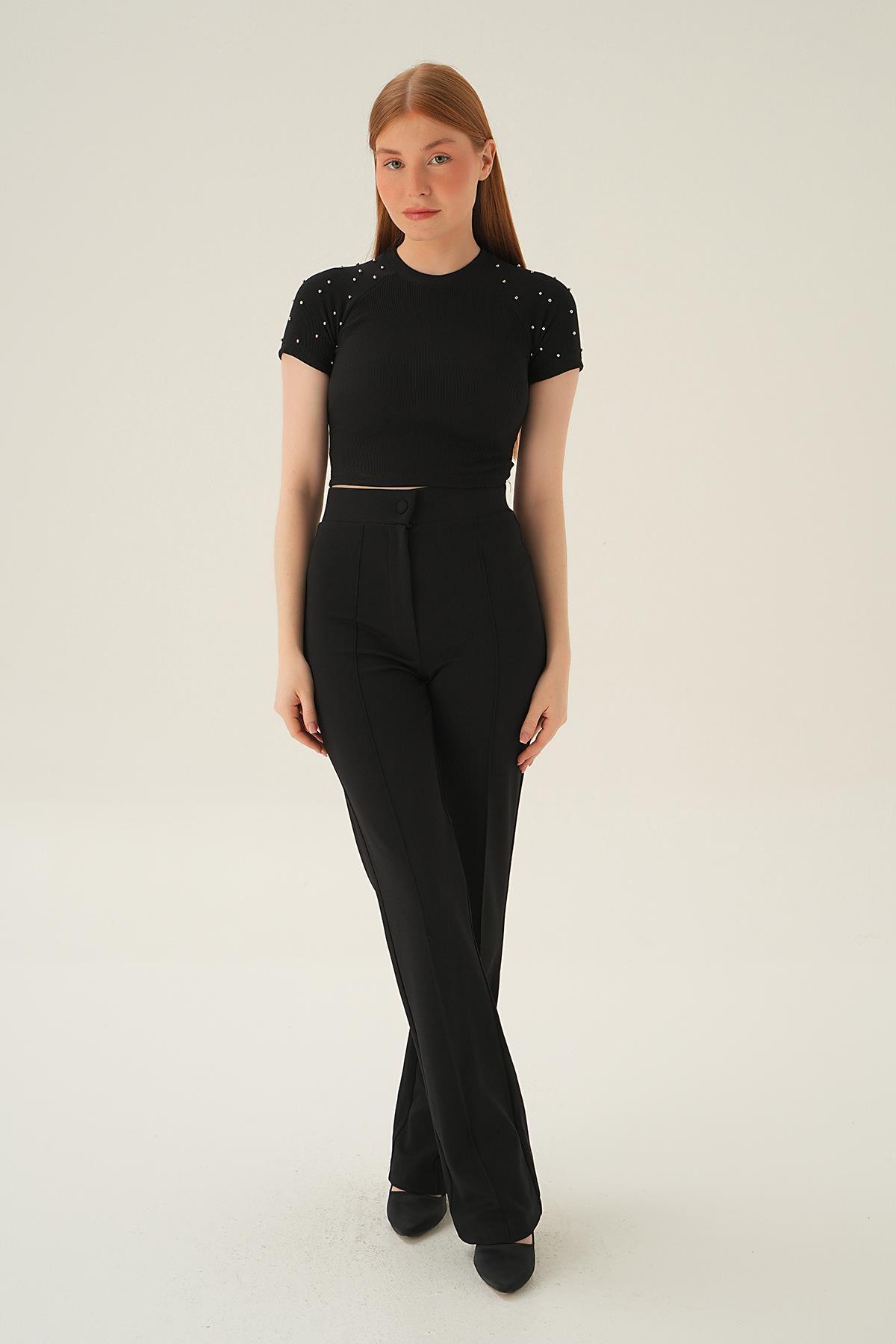 Siyah İnci Detay Kısa Kol Bluz 1662 - 5