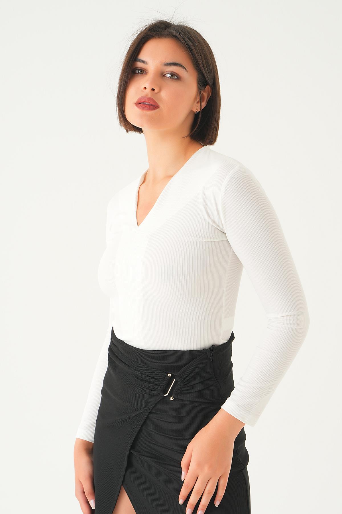 Beyaz V Yaka Bluz 9021M - 4