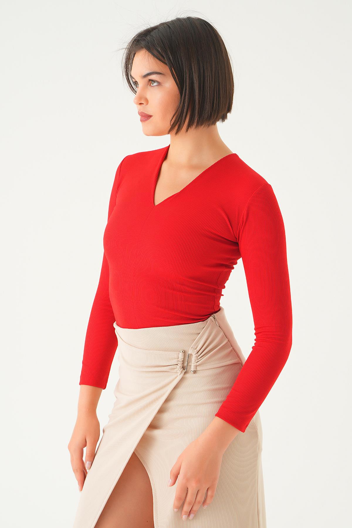 Kırmızı V Yaka Bluz 9021M - 2