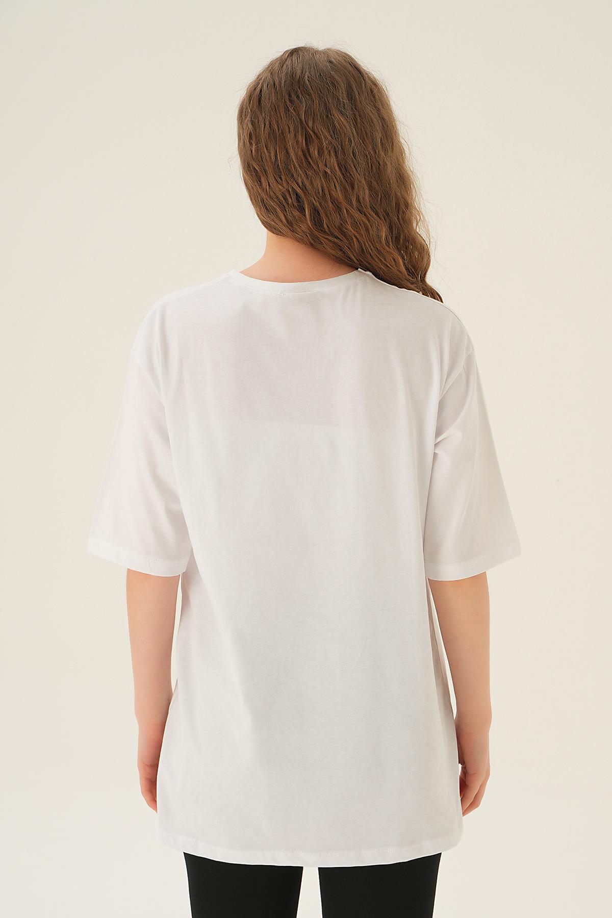 Beyaz Balance Baskı Oversize Tişört 1697 - 4