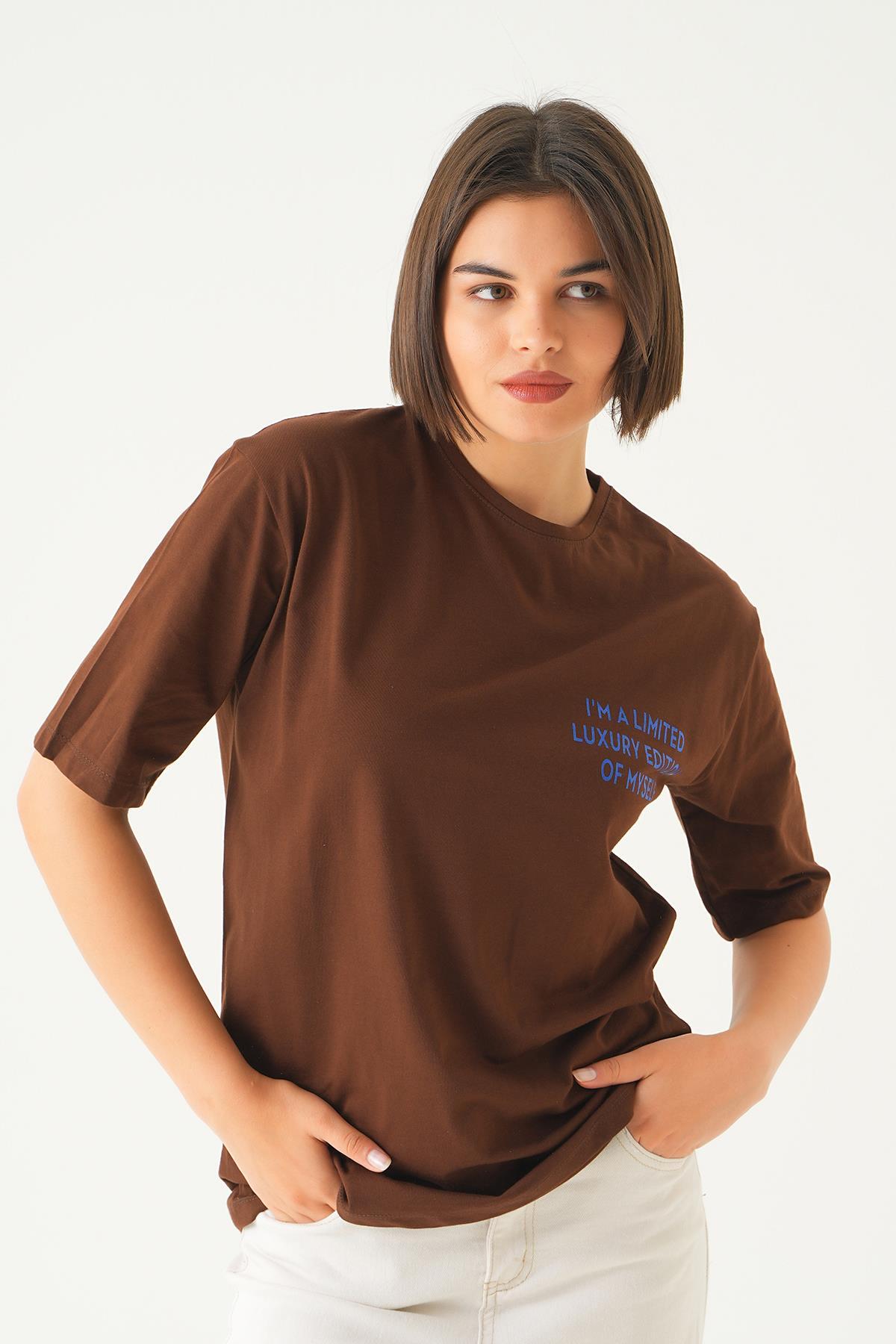 Kahve Yazı Detay Baskı Oversize Tişört 1704 - 2