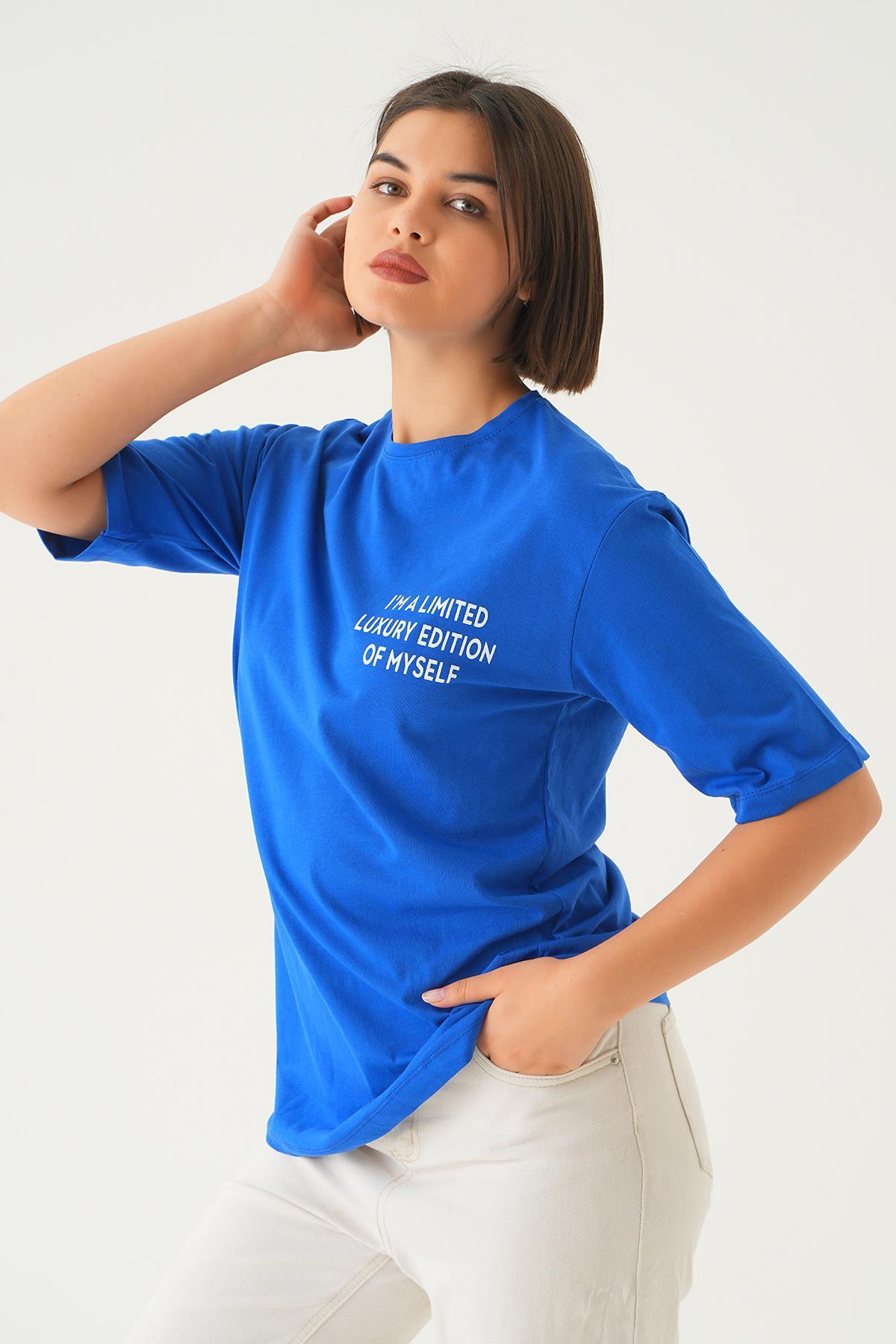 Mavi Yazı Detay Baskı Oversize Tişört 1704 - 2