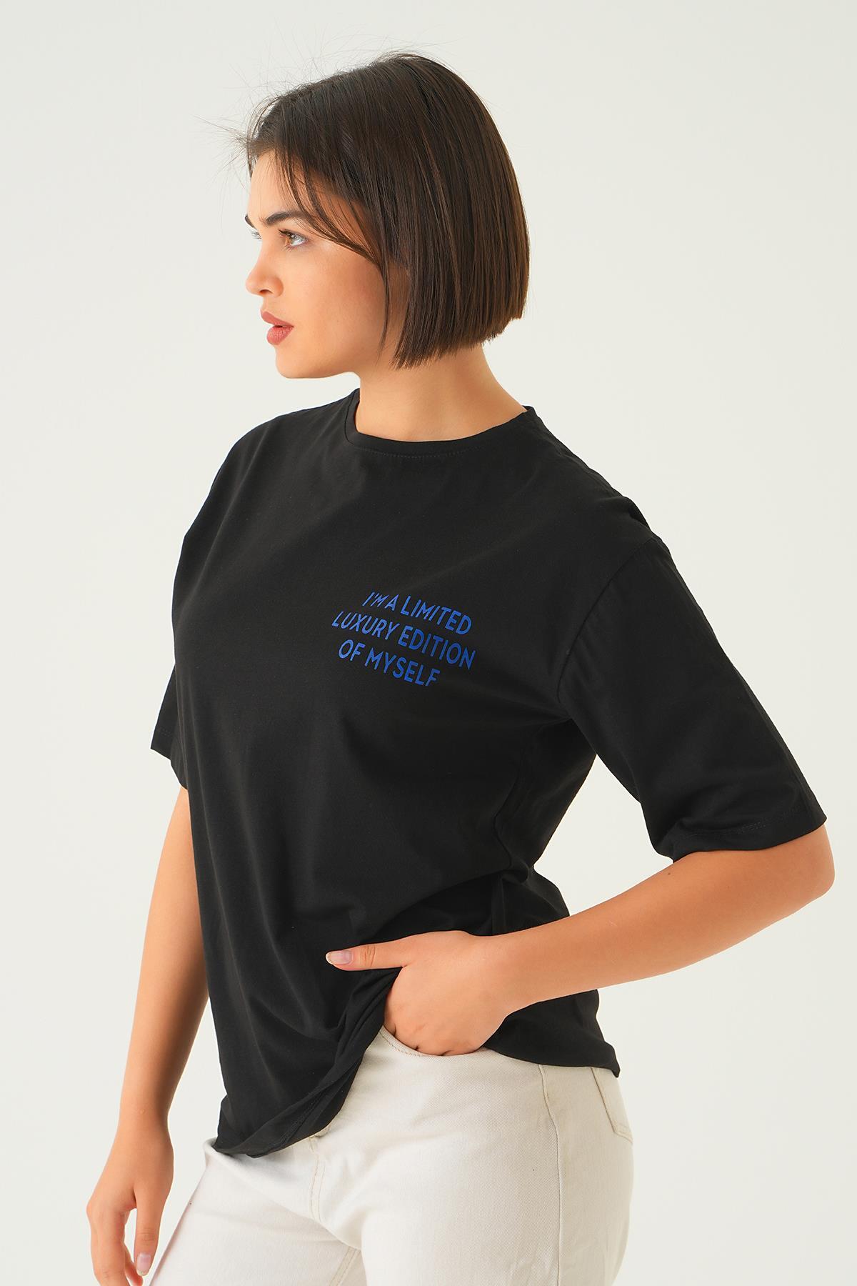 Siyah Yazı Detay Baskı Oversize Tişört 1704 - 3