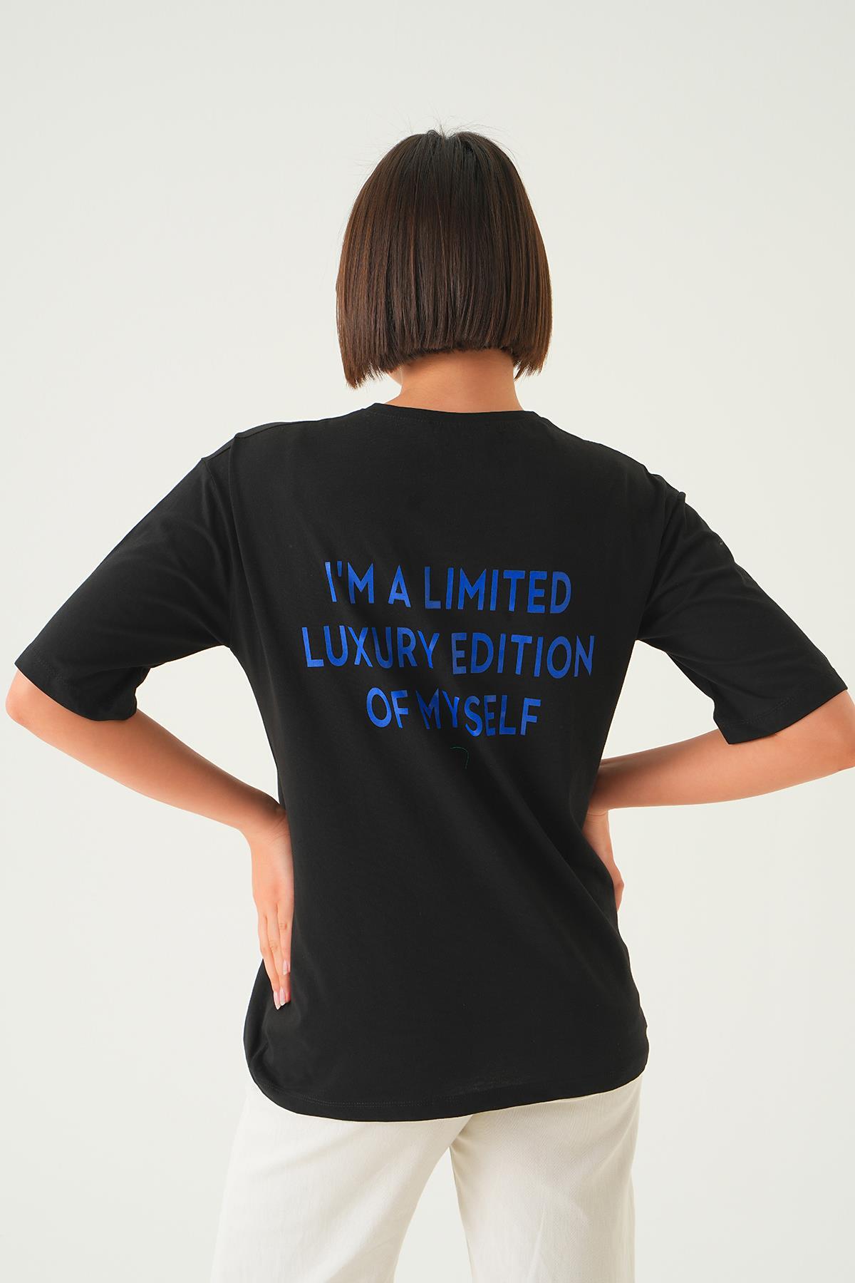 Siyah Yazı Detay Baskı Oversize Tişört 1704 - 4
