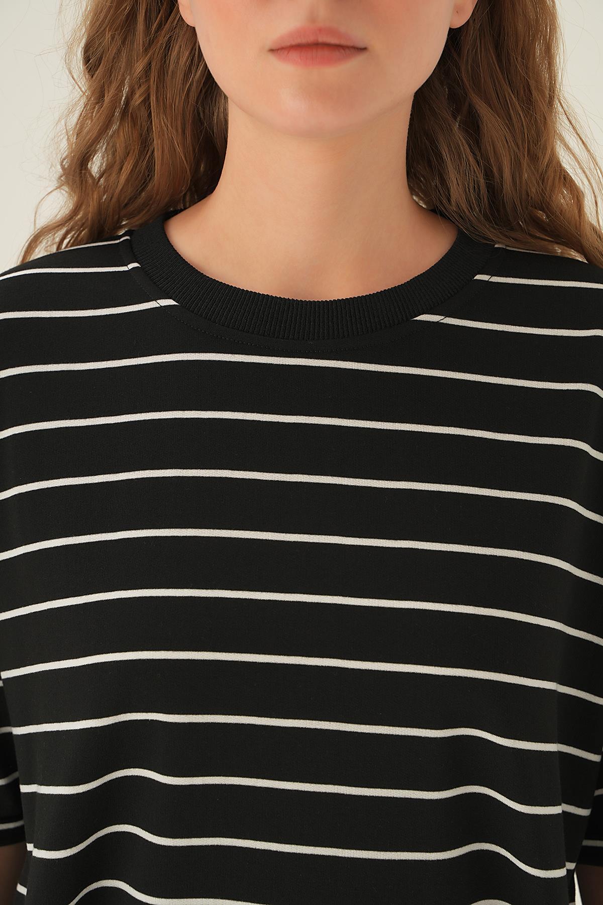 Siyah Çizgili Tişört 1708 - 6