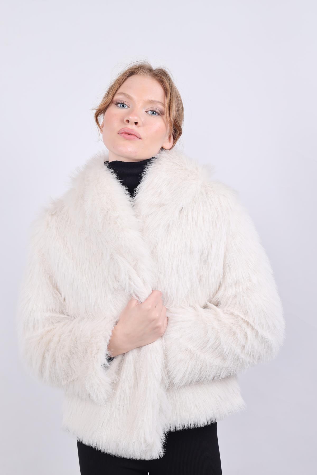 Beyaz Peluş Kürk 1773 - 3