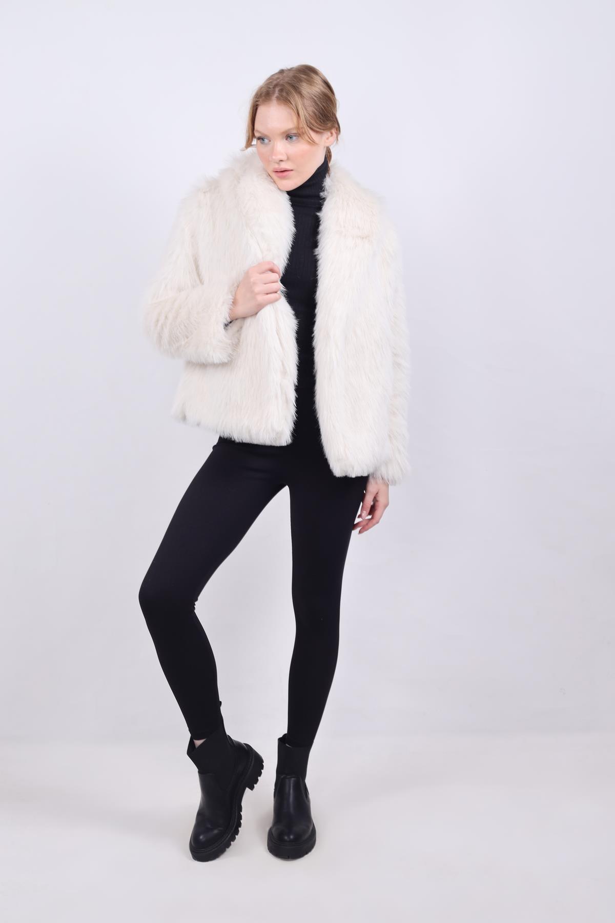 Beyaz Peluş Kürk 1773 - 4