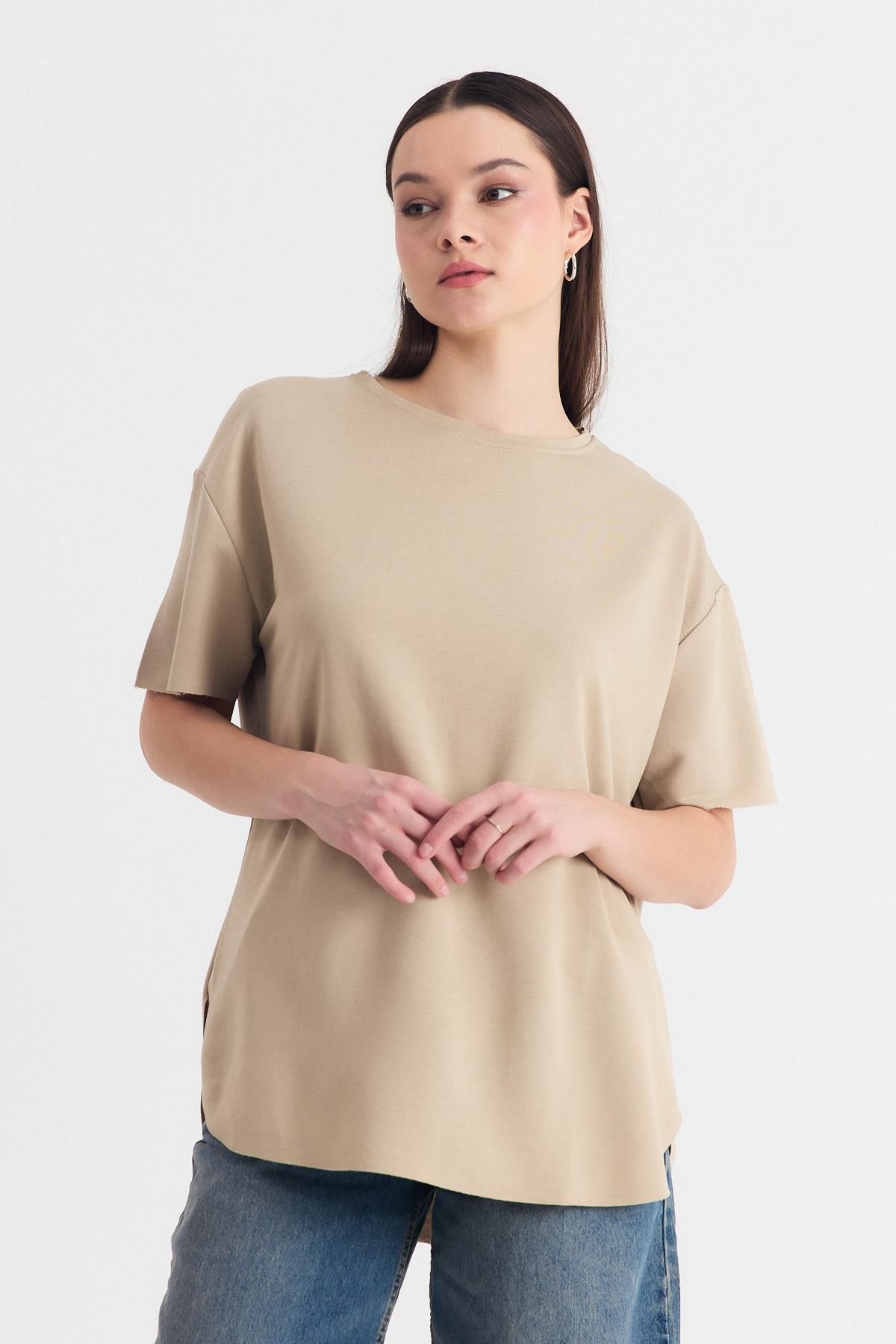 Bej Yumuşak Dokulu Esnek Premium Kumaş Lazer Kesim Oversize Tişört 1868 - 2