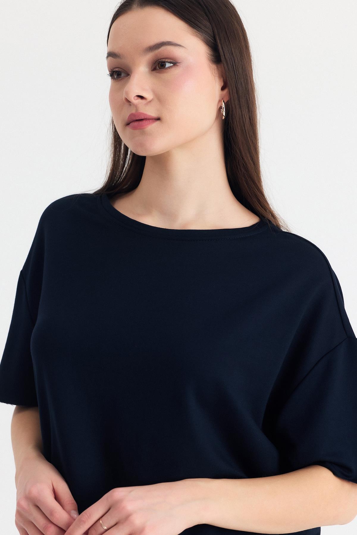 Siyah Yumuşak Dokulu Esnek Premium Kumaş Lazer Kesim Oversize Tişört 1868 - 4