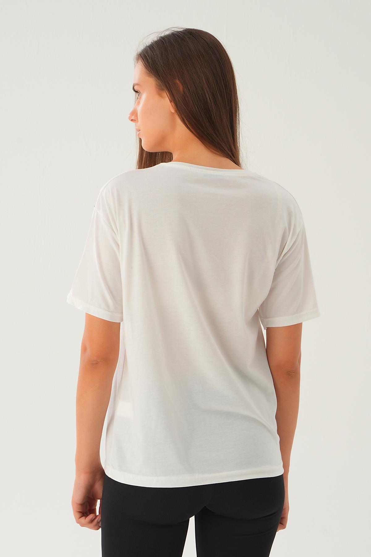 Beyaz Kız Baskılı Tişört 1887 - 5