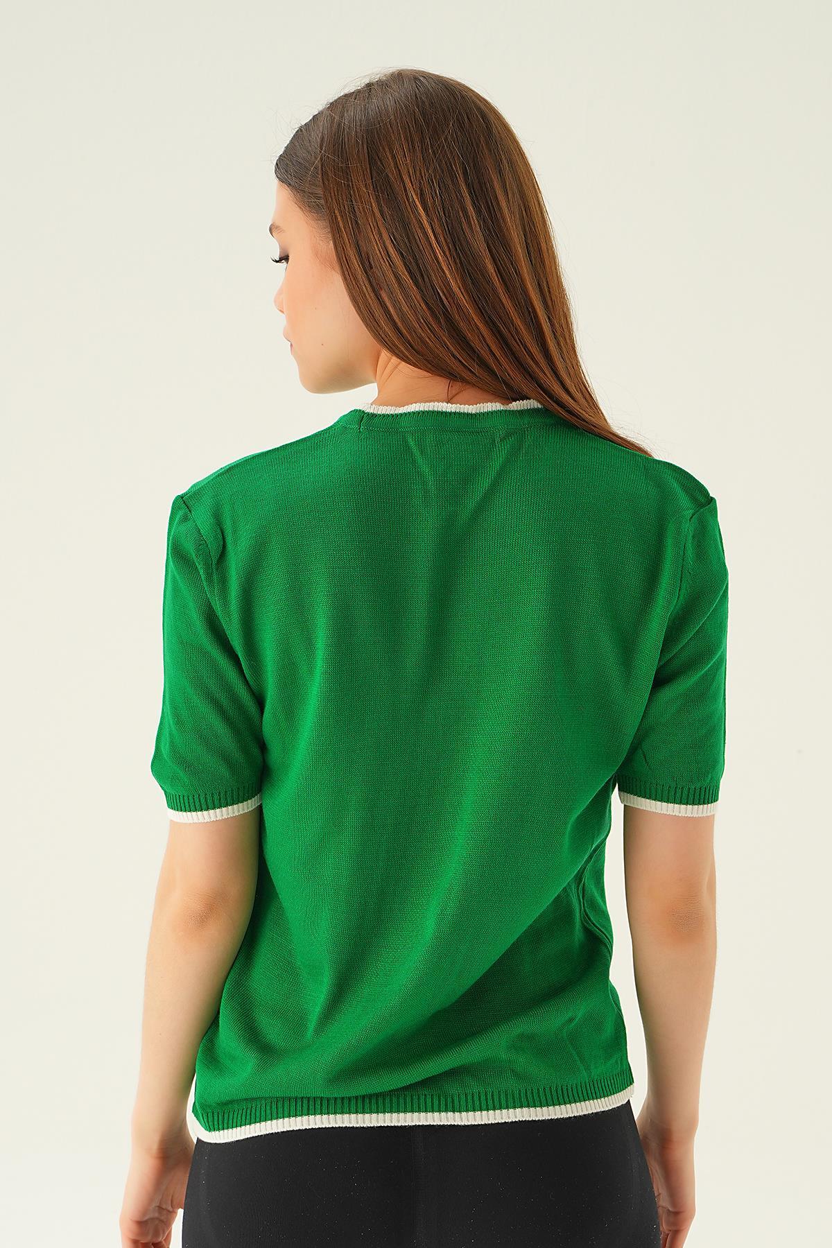 Benetton Yeşili Yıldız Detay Tişört 1901 - 5