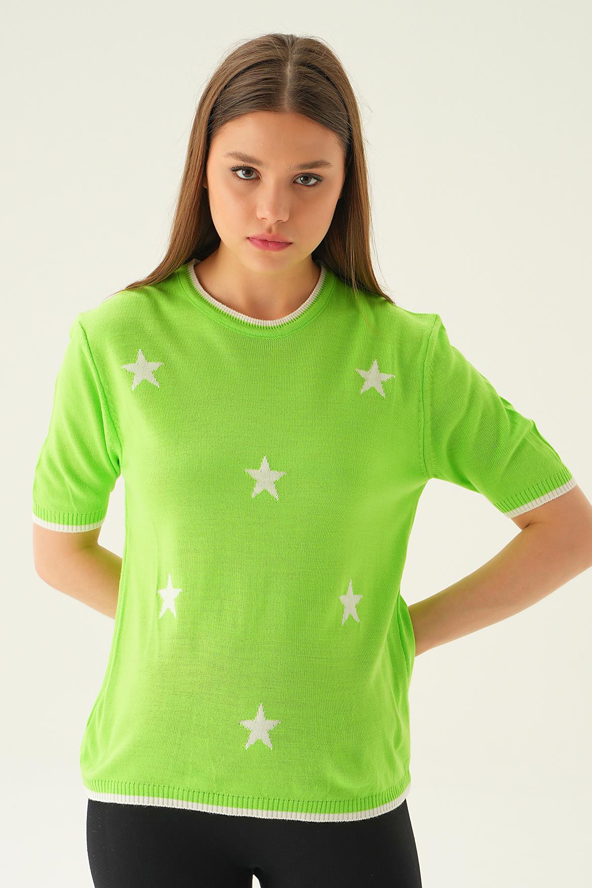 1901 Yıldız Detay Tişört Elma Yeşili 