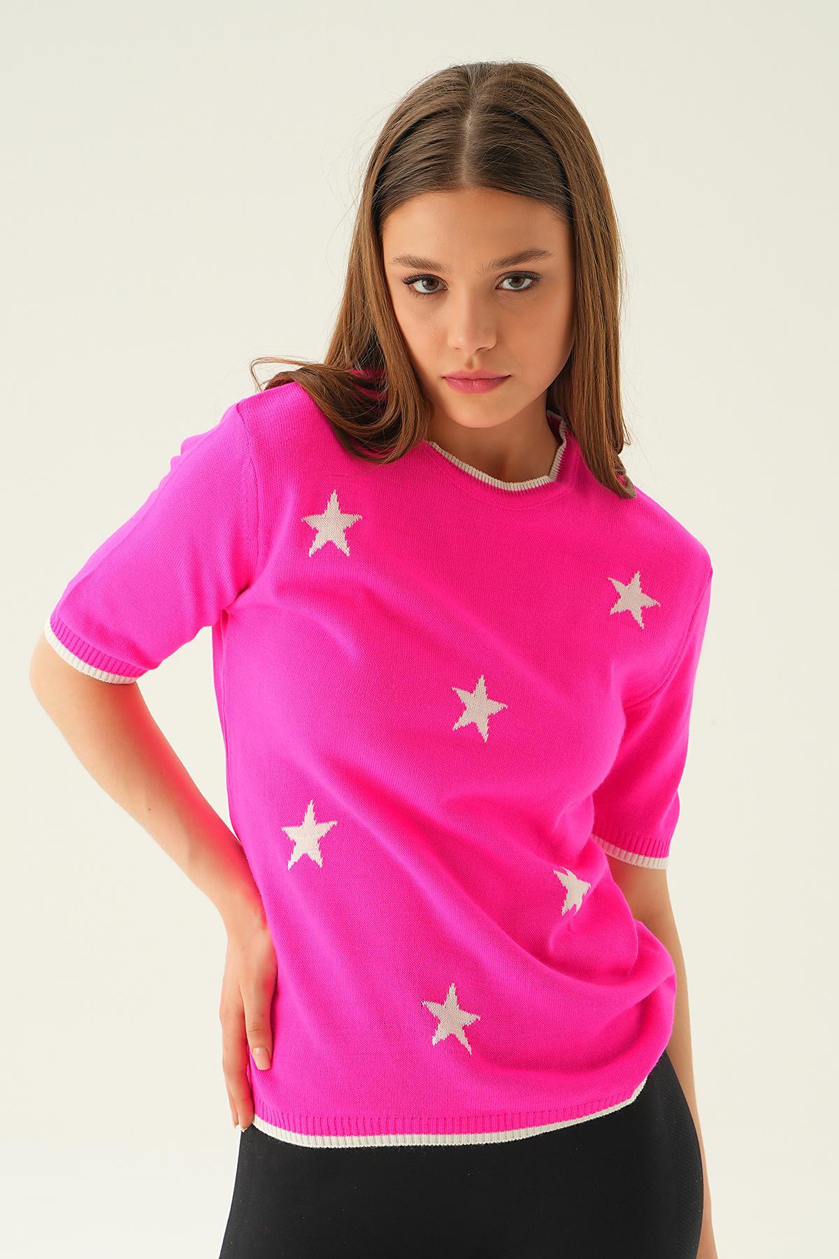 Fuşya Yıldız Detay Tişört 1901 - 1