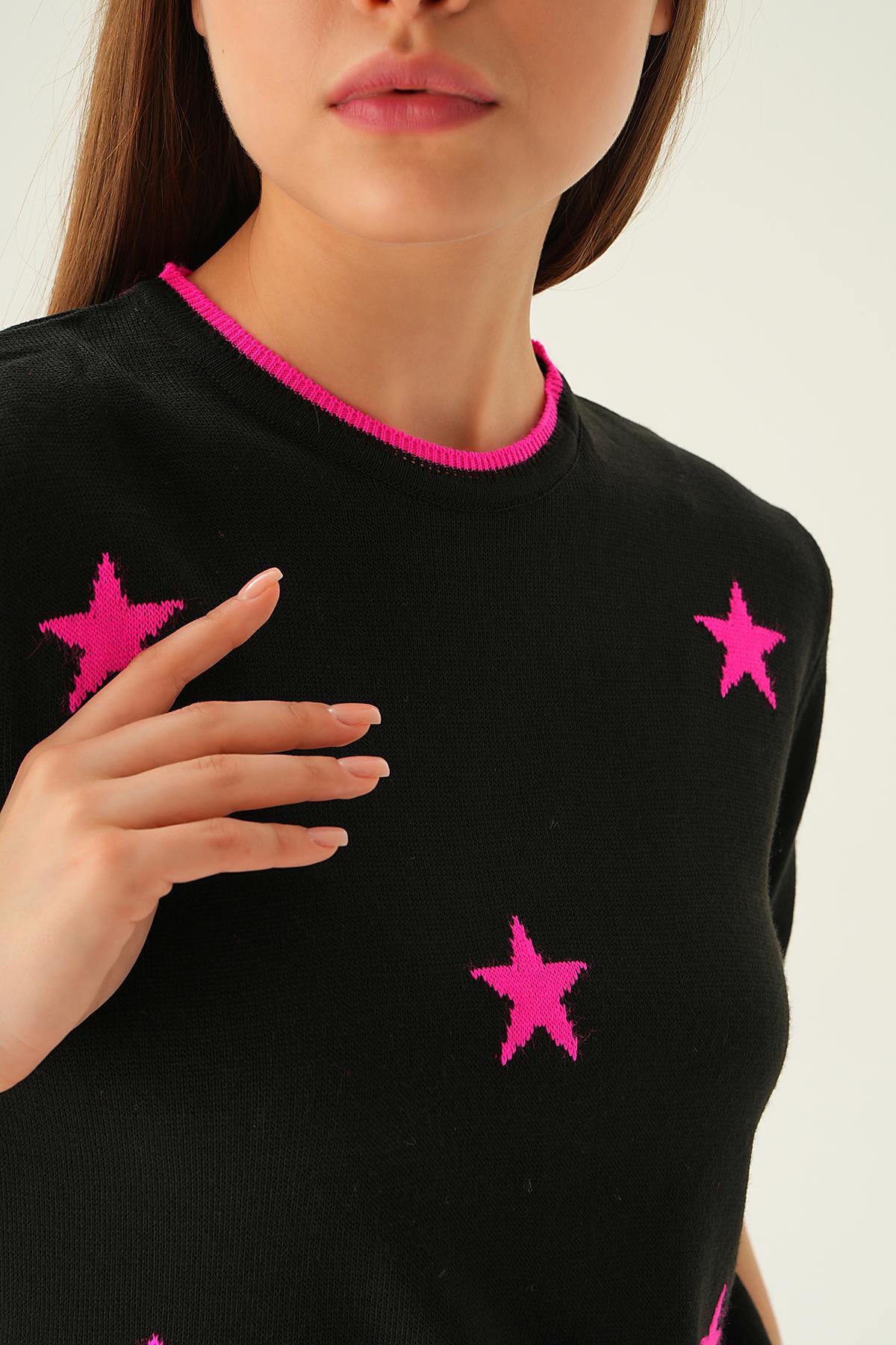 Siyah Yıldız Detay Tişört 1901 - 5