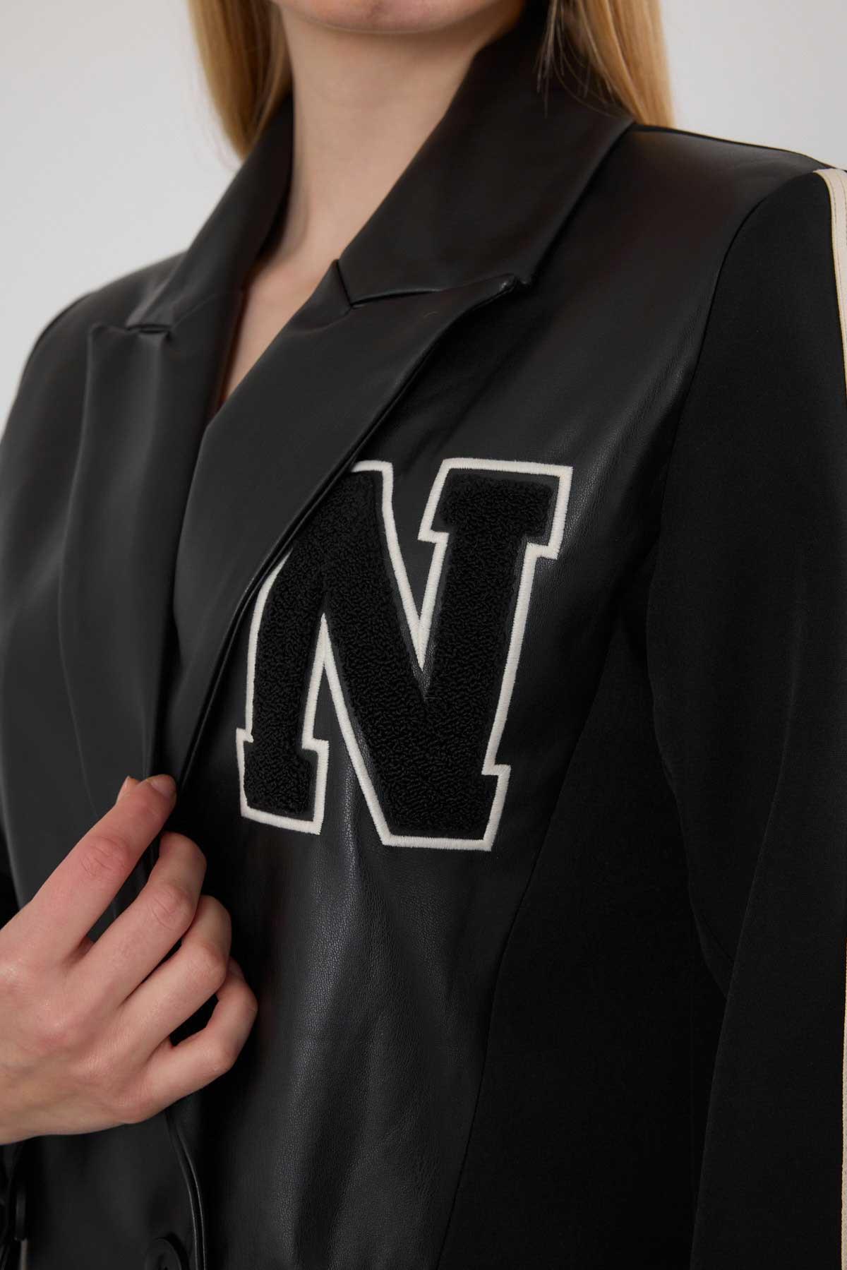 Siyah Kolları Şeritli Deri Garnili Atlas Ceket 1932 - 5