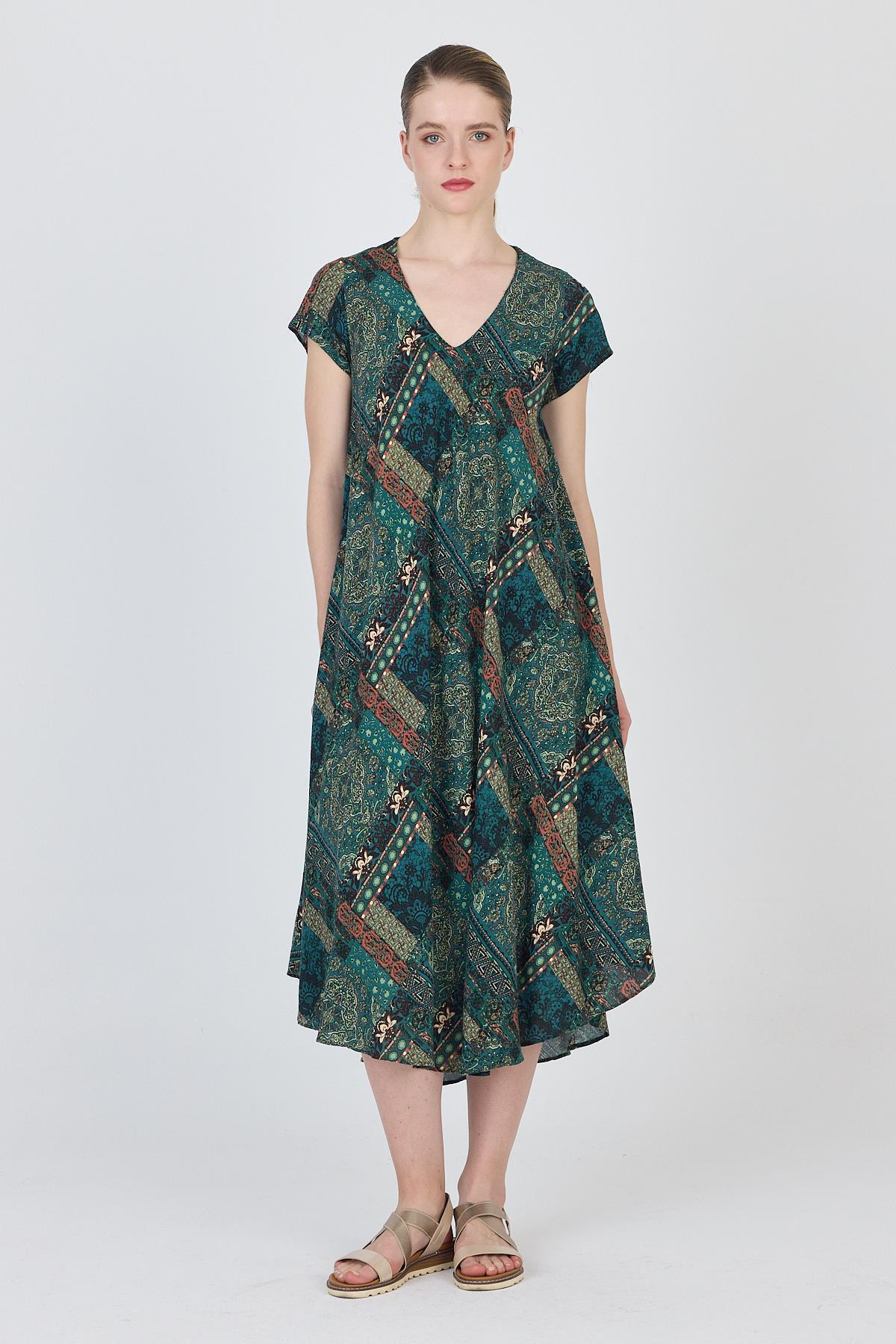 Yeşil Etnik Desenli V Yaka Kısa Kollu Midi Elbise 200 - 1