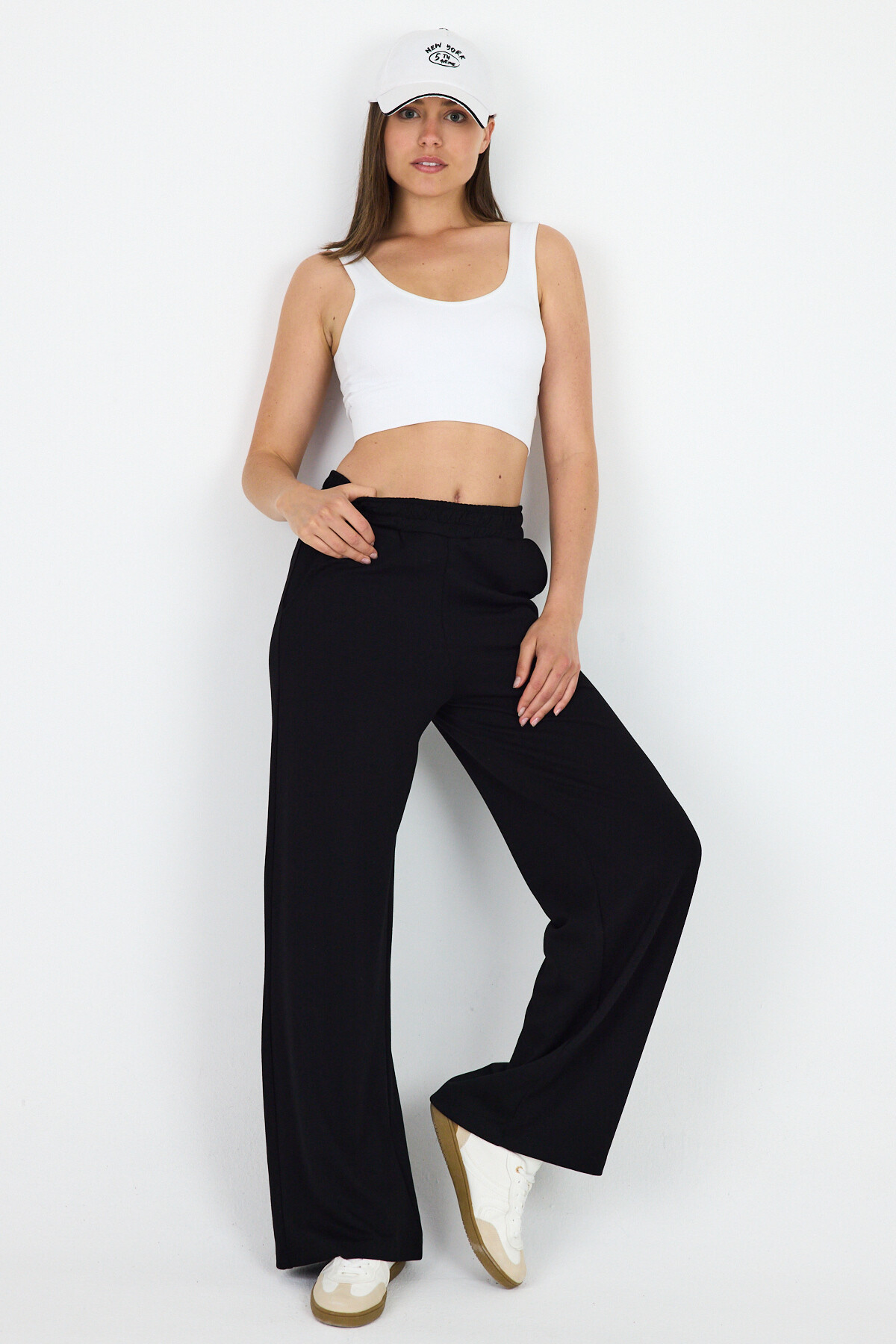 Siyah Bel Lastik Geniş Paça Eşofman 2001 - 1