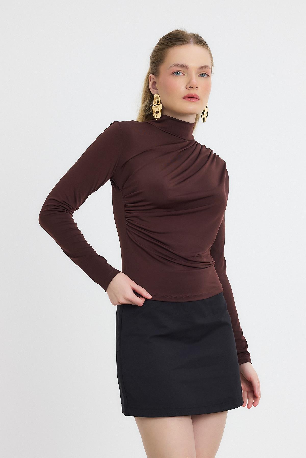 20059 Büzgü Detay Sandy Bluz Acı Kahve - RAYS