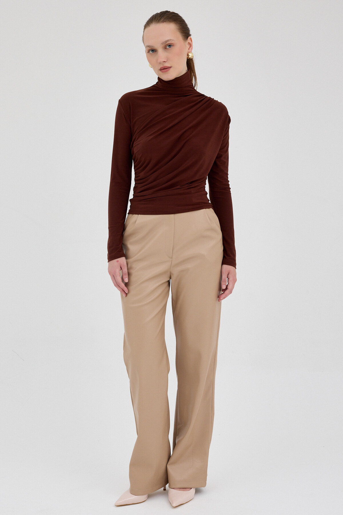 Kahve Büzgü Detay Sandy Bluz 20059 - RAYS