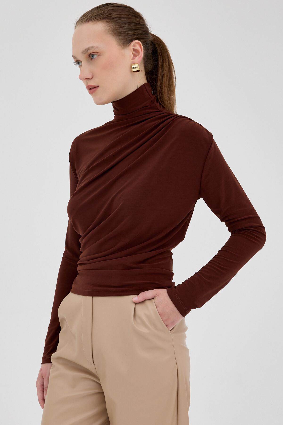 Kahve Büzgü Detay Sandy Bluz 20059 - 1