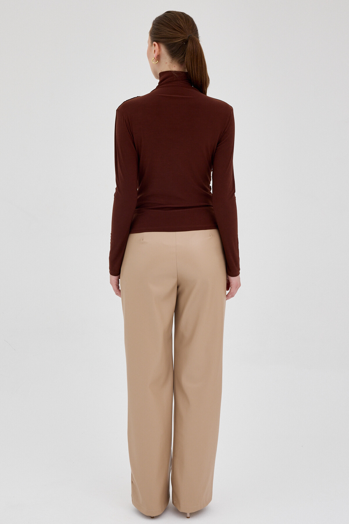 Kahve Büzgü Detay Sandy Bluz 20059 - 5